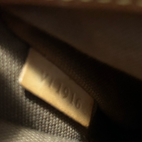 Louis Vuitton Alma Monogram PM - Picture 15 of 15